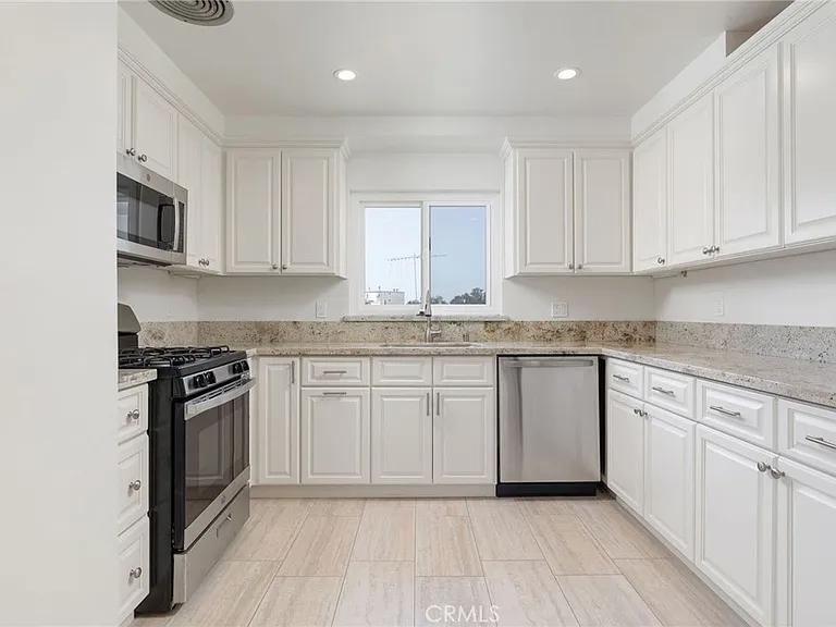 459 Landfair Ave #7 — Photo 1