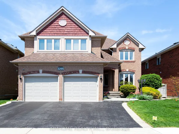 3295 Bloomfield Dr, Mississauga, ON L5N 6X7