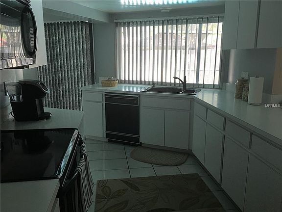 5th image of 2515 Cypress Bend Dr E