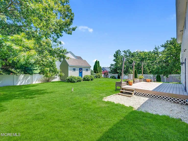 248 Compass Rd — Photo 36