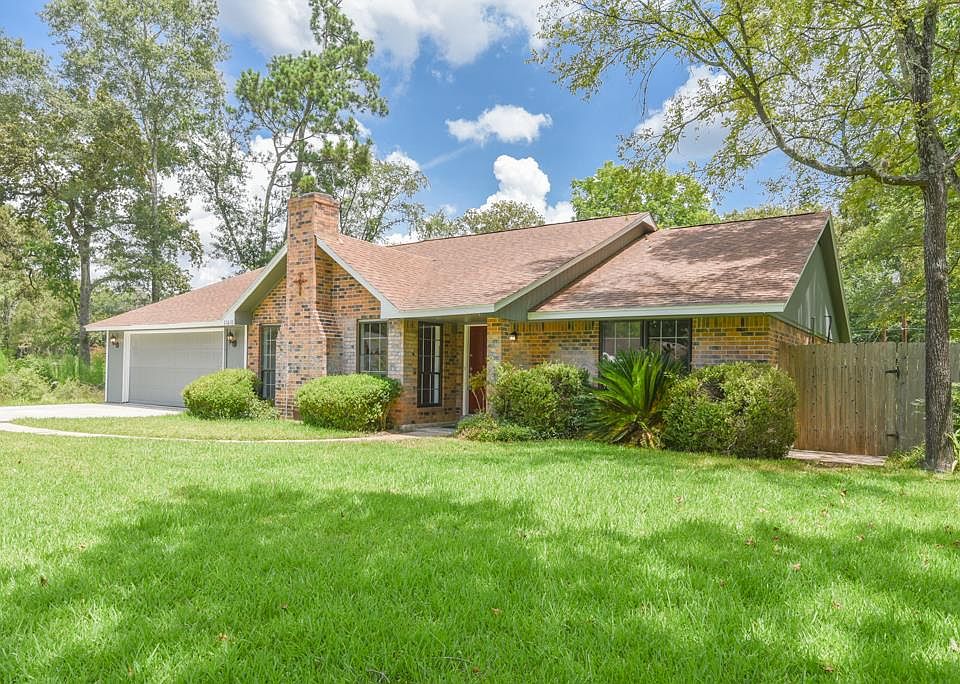 1st image of 21610 Forest Glade Dr