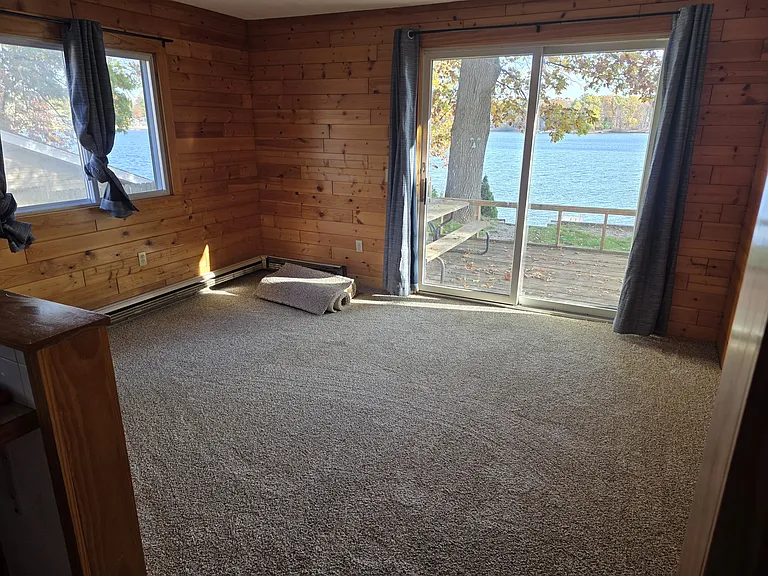 3651 Holiday Dr — Photo 6