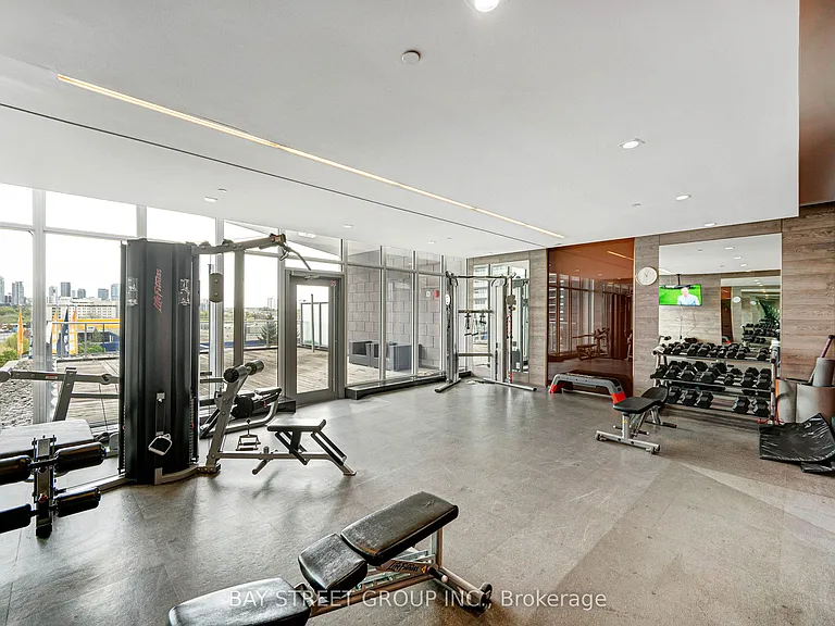 121 McMahon Dr #2708 — Photo 40