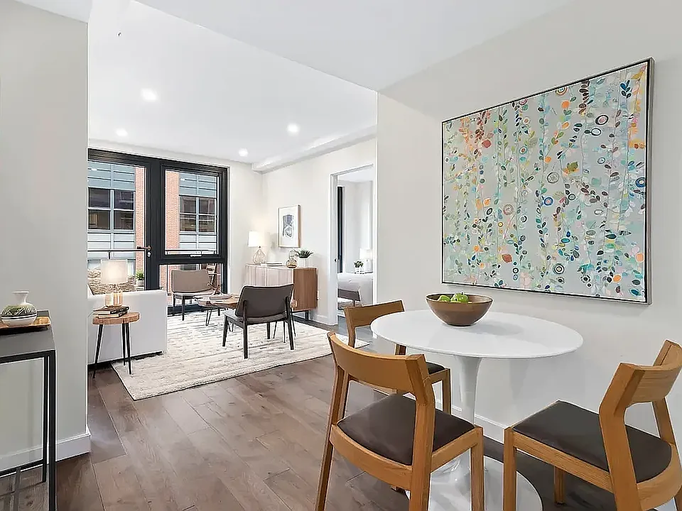 41-14 27th St #4B