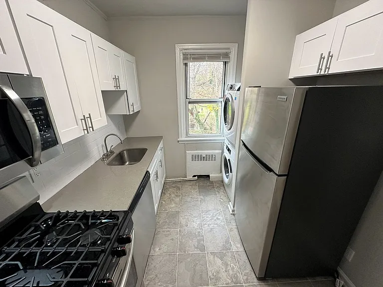 Greenside Manor — Photo 29