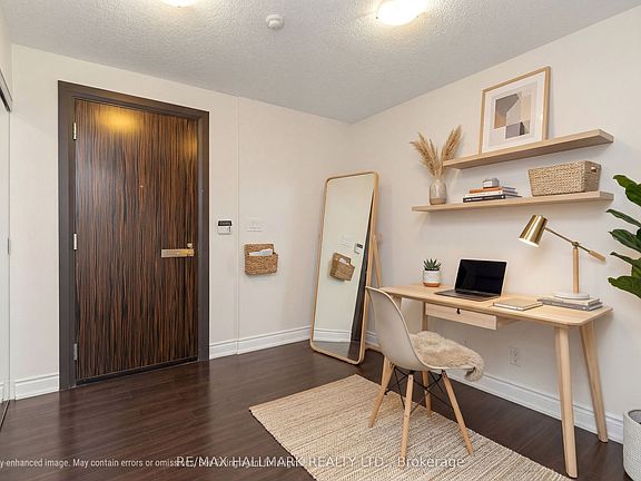 3rd image of 253 S Park Rd #308