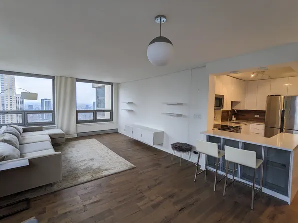 440 N Wabash Ave, Chicago, IL