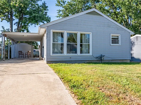 267 Wayside Ave, Decatur, IL 62521