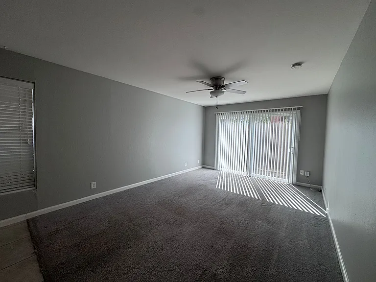 2707 O Street — Photo 5