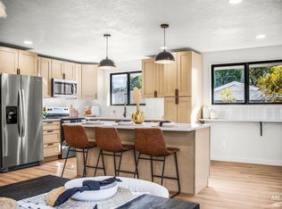 5245 N Creswell Ave, Boise, ID 83713