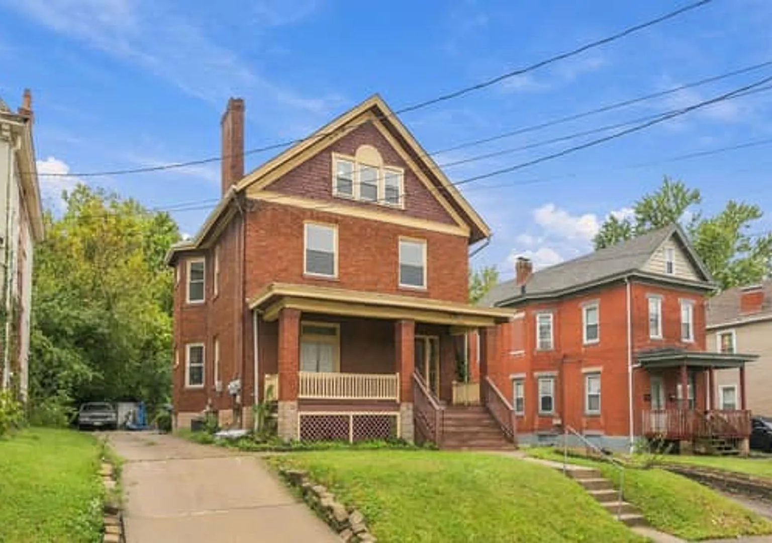 Cheviot - Spacious 3 Bed Unit On 2nd & 3 Floors Of 2 Family. — Photo 3