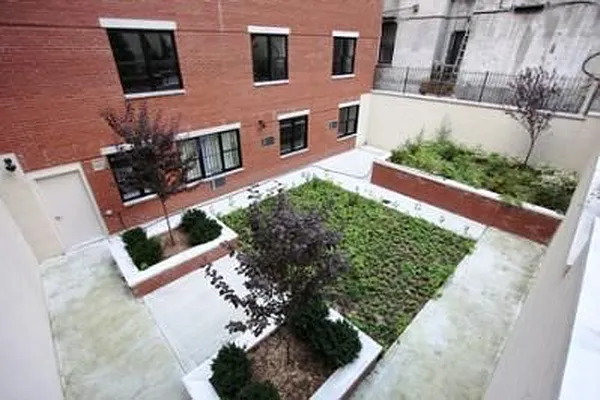 Rented by Yuco Management | media 25