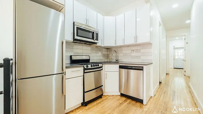 Rented by Nooklyn NYC LLC | media 11