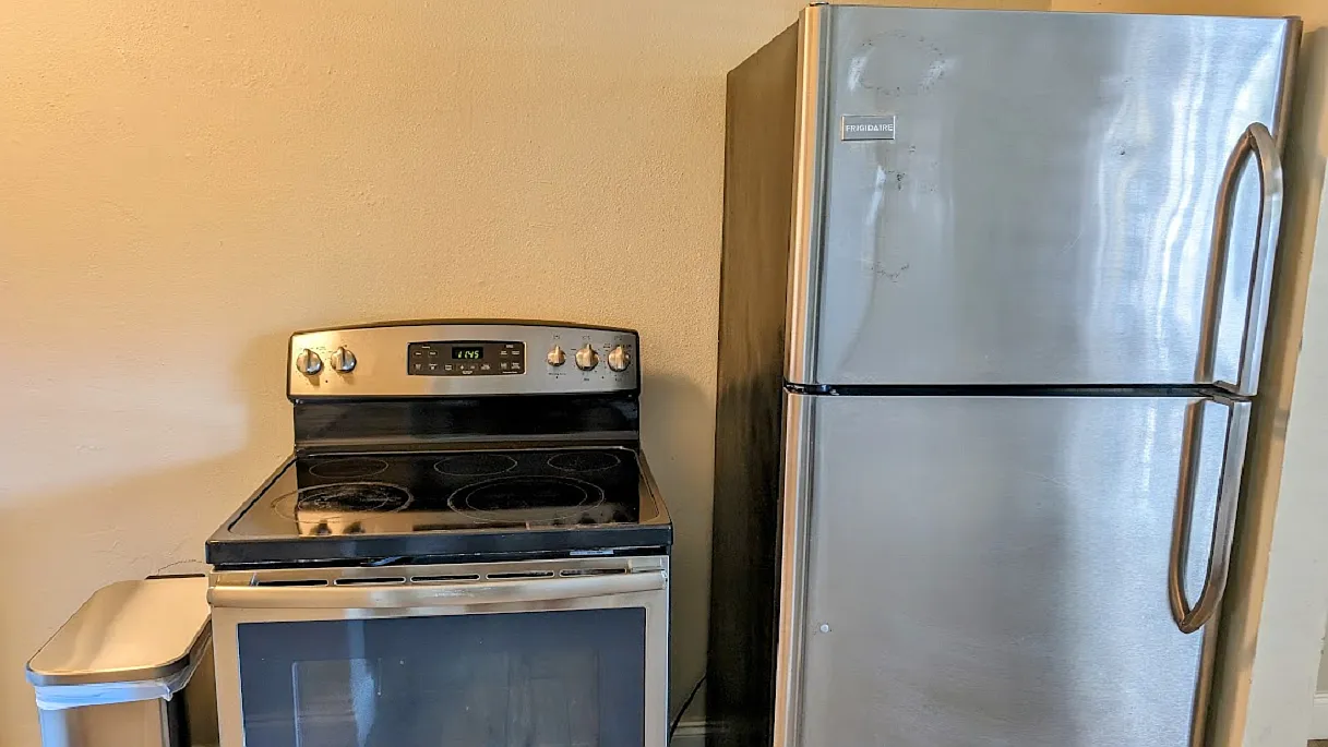 1 bed, 472 sqft, $1,800 — Photo 4