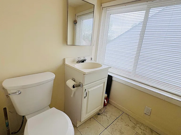 8751 Bridgeport Ave — Photo 21