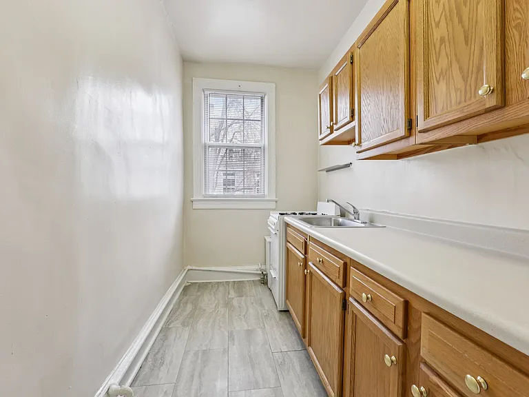 1818 Riggs — Photo 14