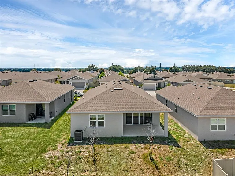 819 Ballantyne Dr — Photo 8