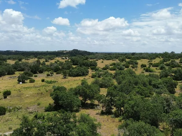 Pressler Henke Rd, Fredericksburg, TX 78624