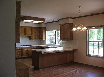 3rd image of 3512 Gleneagles Dr