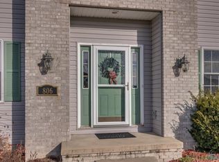 806 Challenger Memorial Dr, Woodville, OH 43469