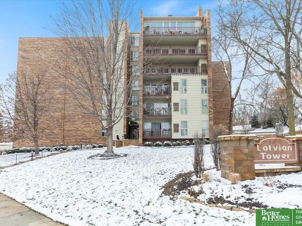 3003 Paddock Plz #311, Omaha, NE 68124