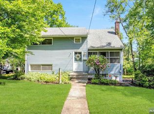 21 Hackensack Ave, Harrington Park, NJ 07640