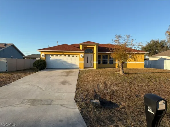 225 SE 4th Ter, Cape Coral, FL 33990