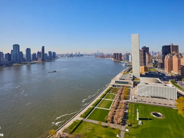 870 United Nations Plaza image 14 of 14
