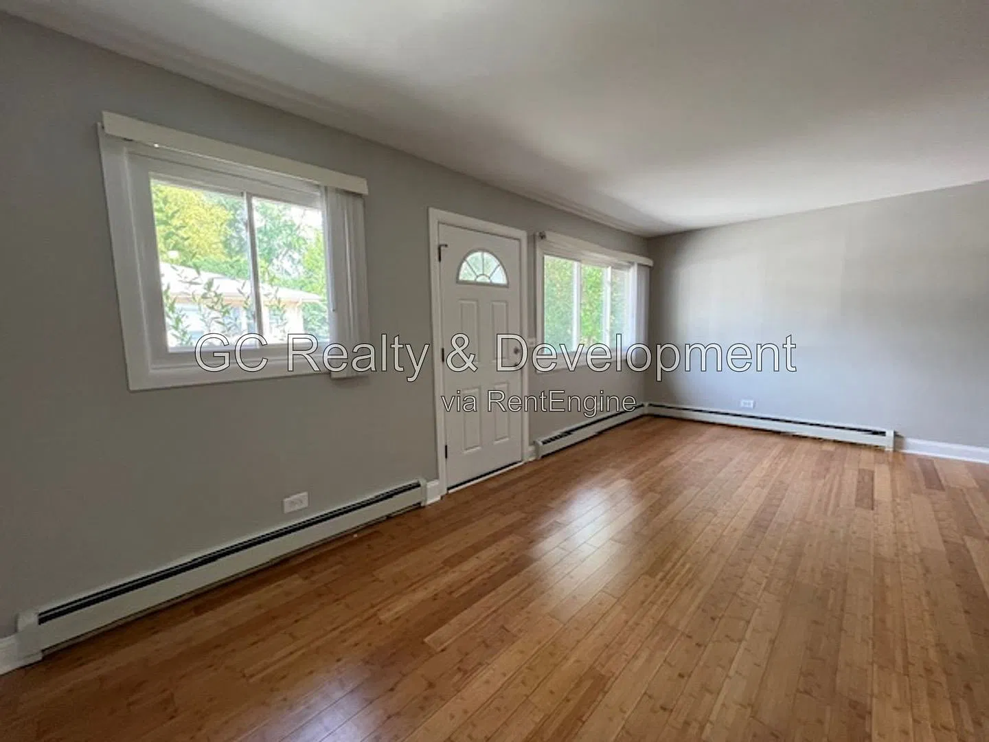 1 bed, 1.0 bath, 850 sqft, $1,400 — Photo 2