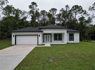 8818 N Circular Way, Citrus Springs, FL 34434