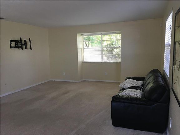 2nd image of 114 W Winter Park St #2