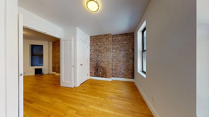 Rented by Bond New York | media 20