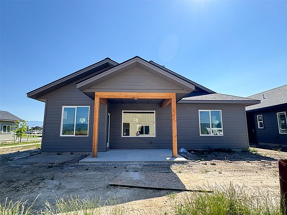4th image of 820 Rivet Way