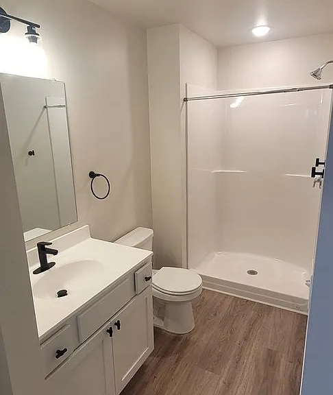 826-834 Thames Ct #1008 — Photo 63