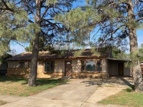 104 Polk Ave, Lorenzo, TX 79343