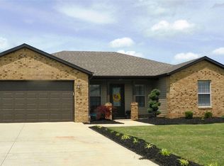 205 Gavin Dr, Paragould, AR 72450