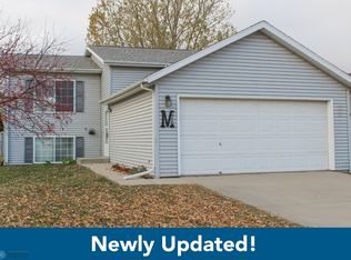 3607 Village Green Ln, Moorhead, MN 56560