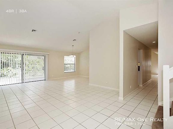 3rd image of 1871 NW 108th Ave