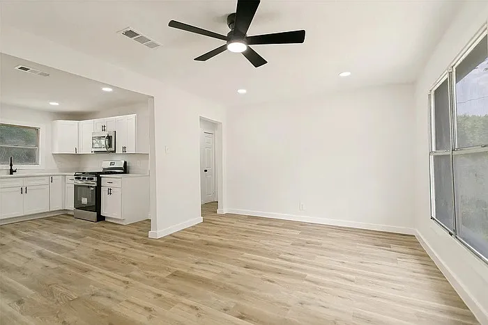 1211 E Virginia St — Photo 17