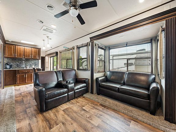 3rd image of 1920 S Bayshore Rd #28