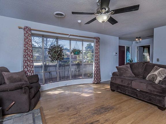 5th image of 5716 Everett Ave