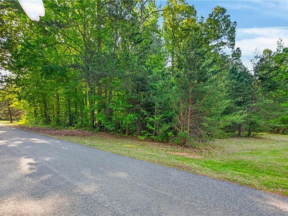 3rd image of 4414 Matthews Ln Lot V