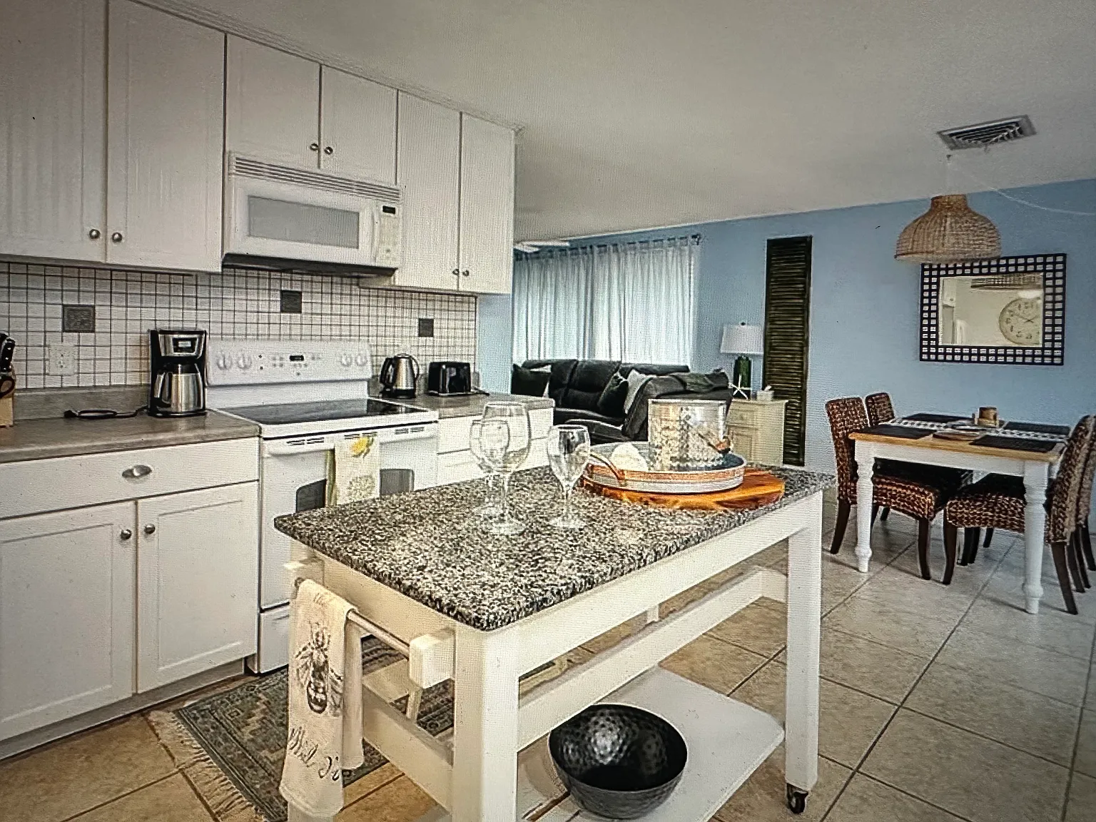 2 bed, 796 sqft, $2,500 — Photo 4
