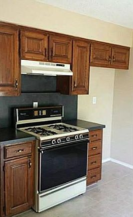 4th image of 706 Catherine Ln