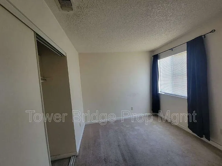 4068 Fawn Cir — Photo 10