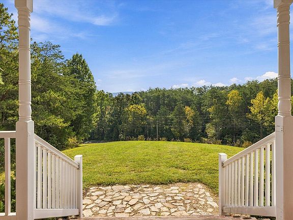 4th image of 1694 Sandy Ridge Rd
