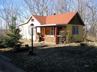 65 Mulligan Rd, Athens, OH 45701