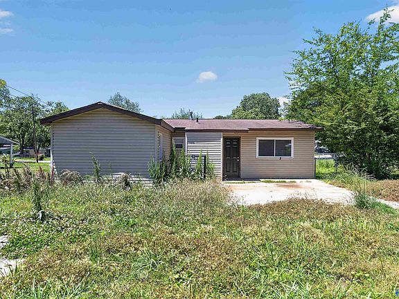 5th image of 238 Victory Ln NE