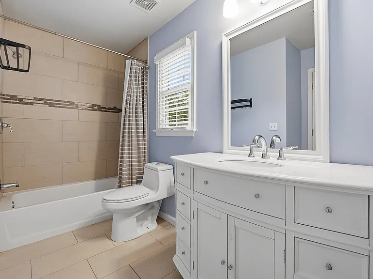 1106 Glenrose Dr SE — Photo 17