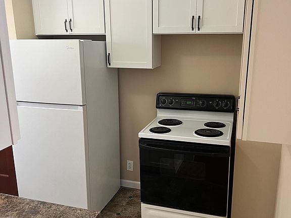 5th image of 2807 Kenview Ave